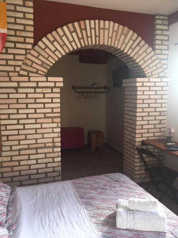Pousada Al Castello Di Giulietta E Romeo 피라노폴리스 외부 사진