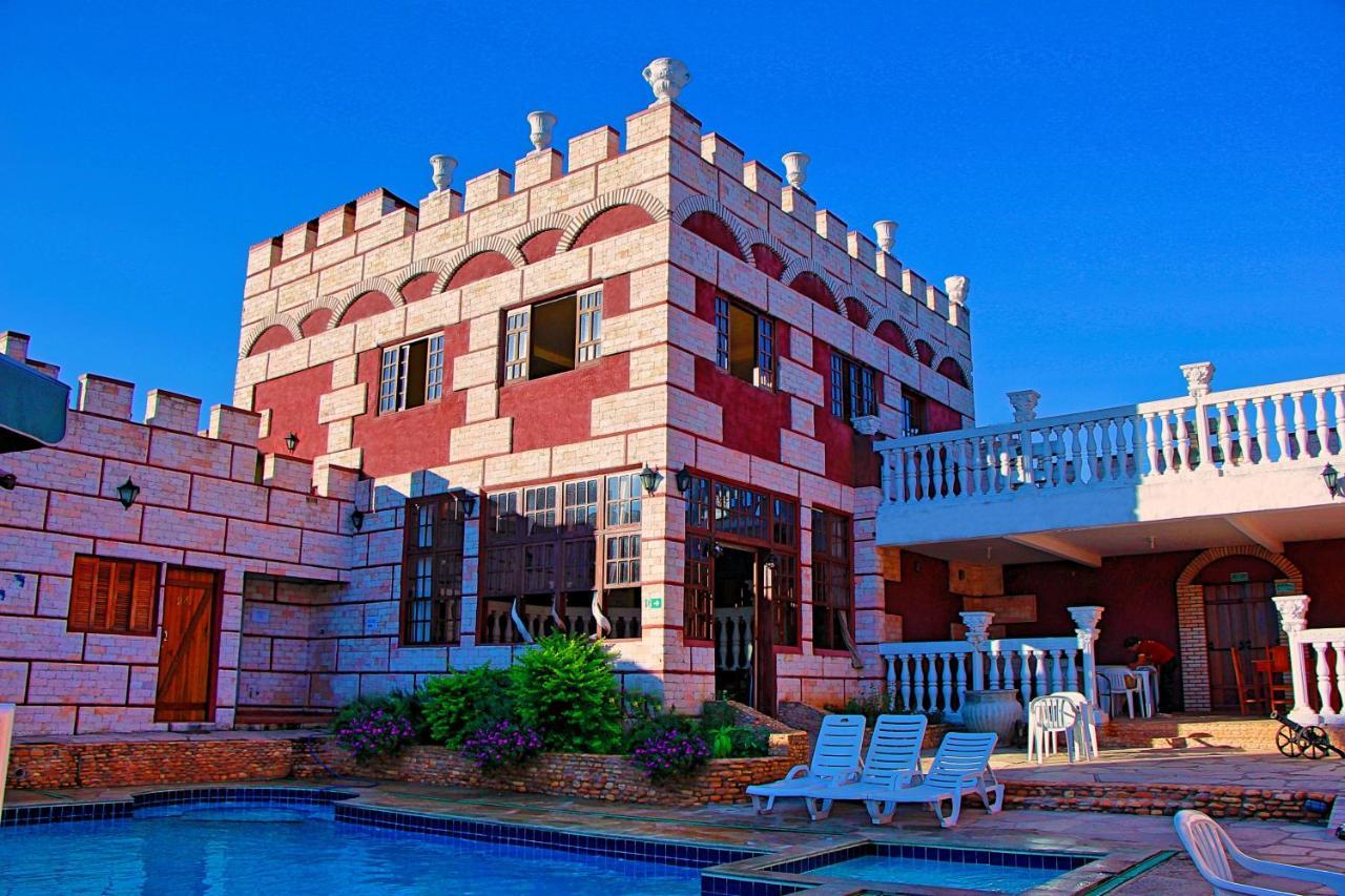 Pousada Al Castello Di Giulietta E Romeo 피라노폴리스 외부 사진