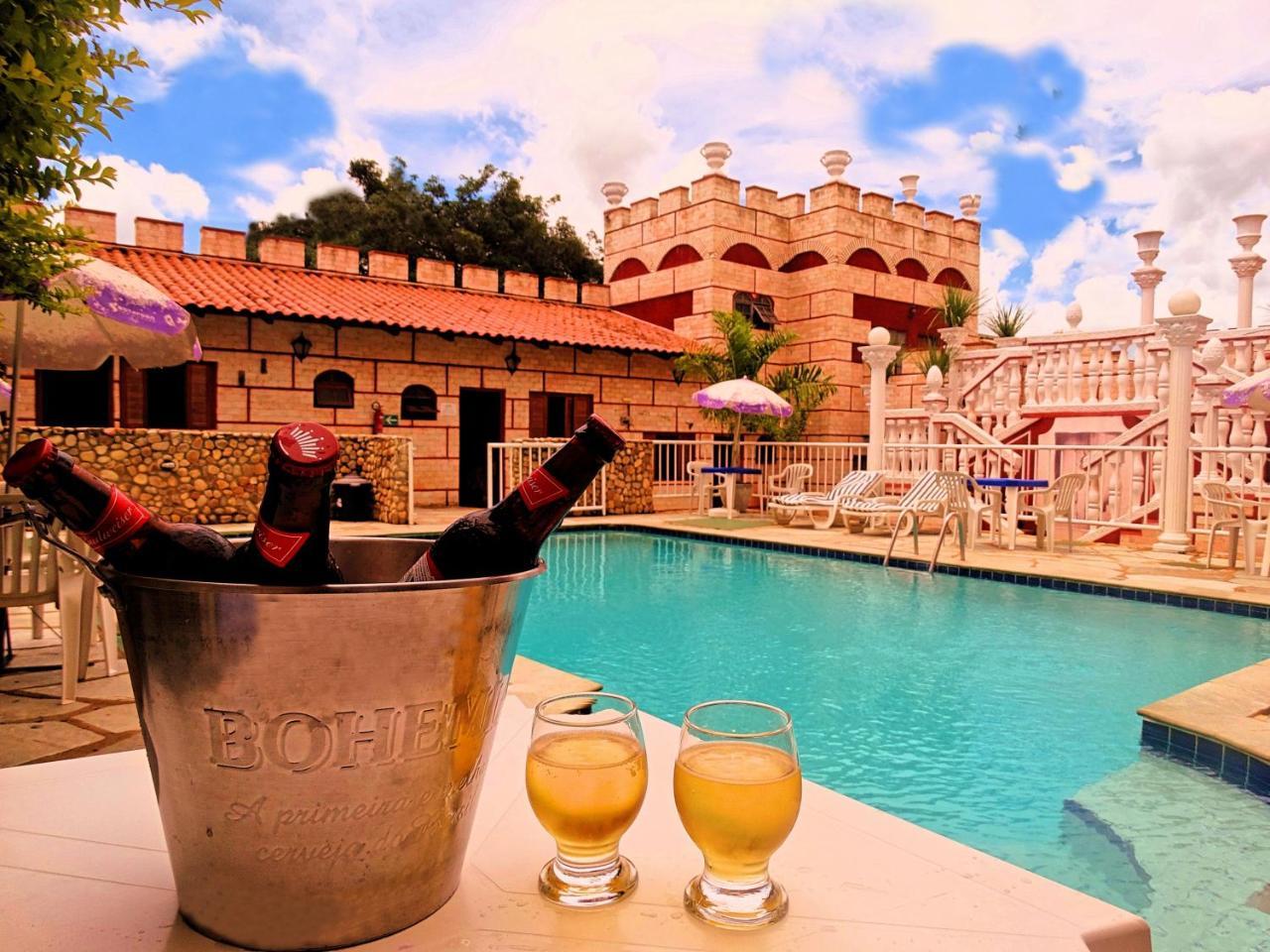 Pousada Al Castello Di Giulietta E Romeo 피라노폴리스 외부 사진