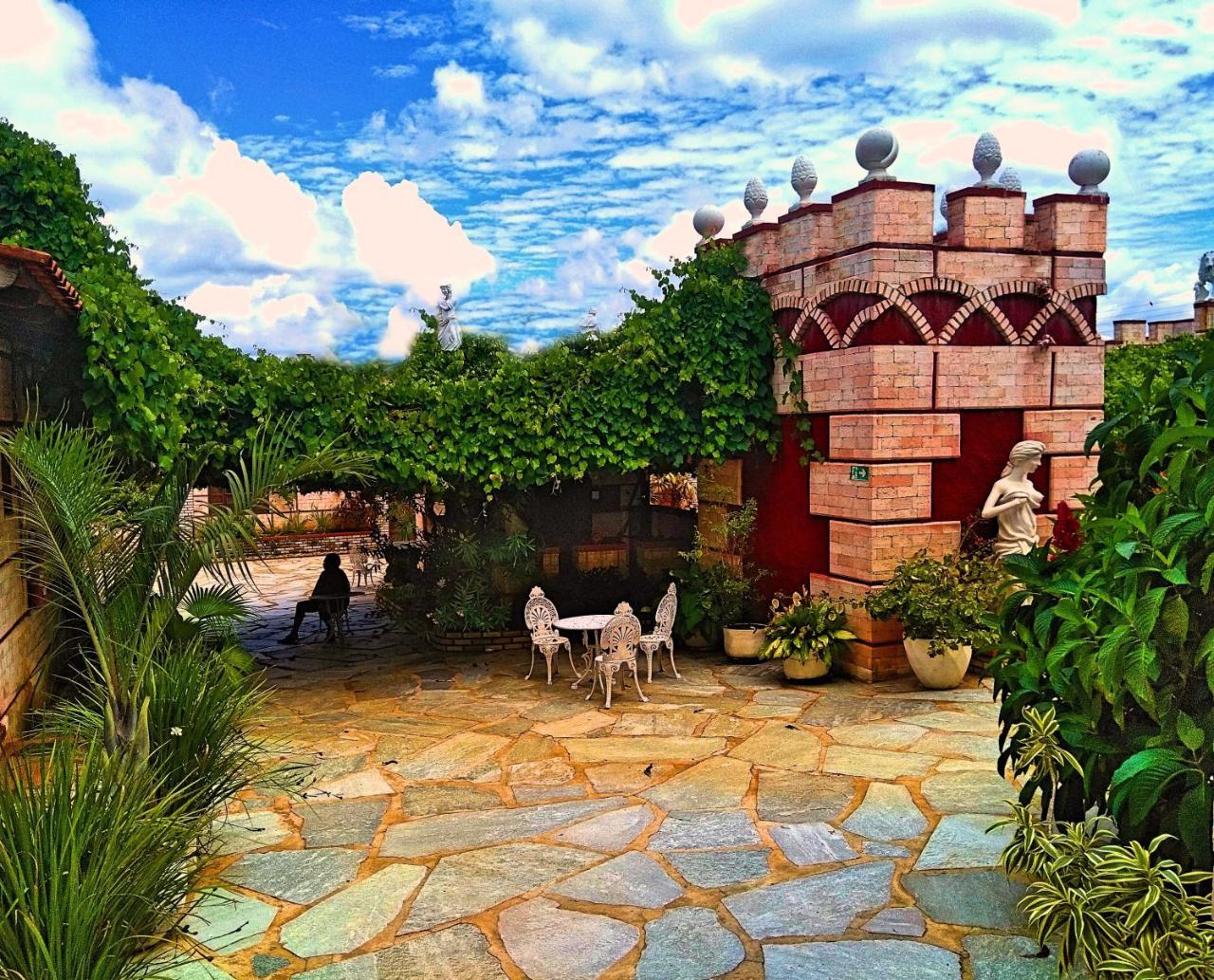 Pousada Al Castello Di Giulietta E Romeo 피라노폴리스 외부 사진